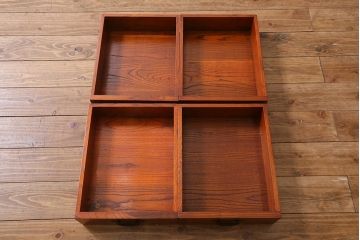 新古品　民芸家具　ニレ無垢材　上品な和の雰囲気を醸し出す水屋箪笥(サイドボード、テレビボード、戸棚)(R-039338)