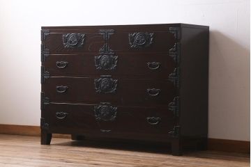 中古　南部箪笥　天板・脚付きリメイク!　重厚な和の雰囲気漂うサイドチェスト(引き出し、整理箪笥、テレビボード)(定価約61万円)(R-039340)