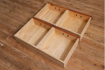 中古　岩谷堂箪笥　菊幸　重厚な和の雰囲気を漂わせる茶棚(食器棚、収納棚)(R-039342)