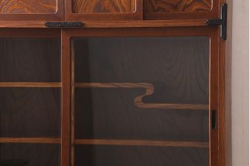 中古　岩谷堂箪笥　菊幸　重厚な和の雰囲気を漂わせる茶棚(食器棚、収納棚)(R-039342)