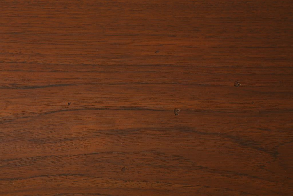 ヴィンテージ家具　北欧ビンテージ　チーク材　大振りなサイドボード(キャビネット、テレビ台、収納棚)(R-039344)