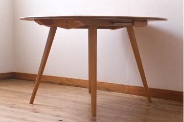 ヴィンテージ家具　イギリスビンテージ　ERCOL(アーコール)　スタイリッシュなデザインが目をひくバタフライテーブル(ドロップリーフテーブル、ダイニングテーブル)(R-039349)