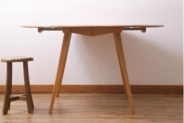 ヴィンテージ家具　イギリスビンテージ　ERCOL(アーコール)　スタイリッシュなデザインが目をひくバタフライテーブル(ドロップリーフテーブル、ダイニングテーブル)(R-039349)