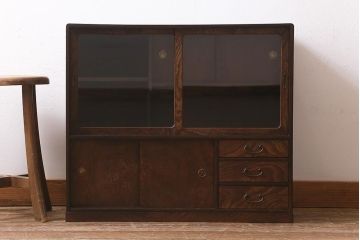 アンティーク家具　和製アンティーク　昭和初期　前面桑材　味わい深い和の雰囲気漂う茶箪笥(収納棚、戸棚)(R-039351)
