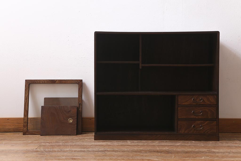 アンティーク家具　和製アンティーク　昭和初期　前面桑材　味わい深い和の雰囲気漂う茶箪笥(収納棚、戸棚)(R-039351)