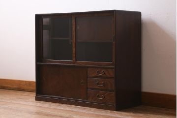 アンティーク家具　和製アンティーク　昭和初期　前面桑材　味わい深い和の雰囲気漂う茶箪笥(収納棚、戸棚)(R-039351)