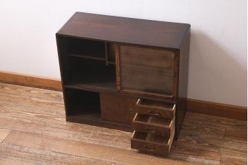 アンティーク家具　和製アンティーク　昭和初期　前面桑材　味わい深い和の雰囲気漂う茶箪笥(収納棚、戸棚)(R-039351)