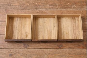 アンティーク家具　和製アンティーク　昭和初期　前面桑材　味わい深い和の雰囲気漂う茶箪笥(収納棚、戸棚)(R-039351)