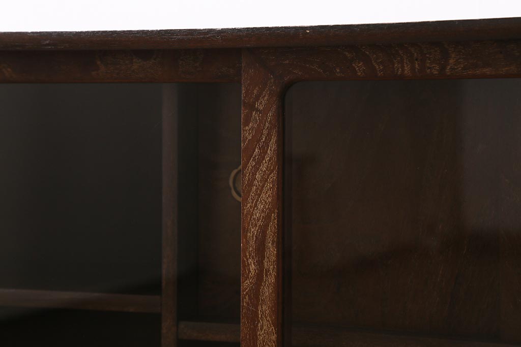 アンティーク家具　和製アンティーク　昭和初期　前面桑材　味わい深い和の雰囲気漂う茶箪笥(収納棚、戸棚)(R-039351)