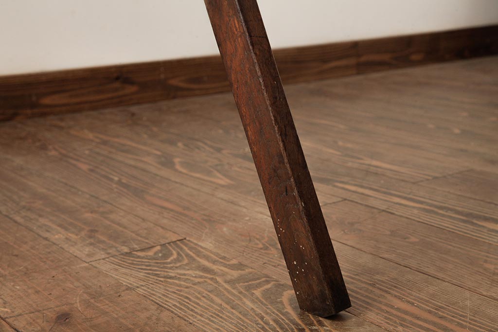 ジャンク品　和製アンティーク　カシ材　味わいのある風合いが魅力のステップラダー(脚立)(R-039353)