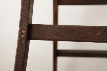 ジャンク品　和製アンティーク　カシ材　味わいのある風合いが魅力のステップラダー(脚立)(R-039353)