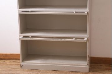 アンティーク家具　和製アンティーク　昭和初期　ペイントが可愛らしい雰囲気のブックケース(本箱、収納棚、戸棚)(R-039357)