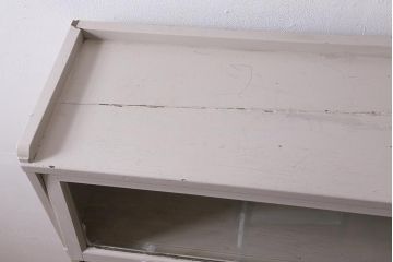 アンティーク家具　和製アンティーク　昭和初期　ペイントが可愛らしい雰囲気のブックケース(本箱、収納棚、戸棚)(R-039357)