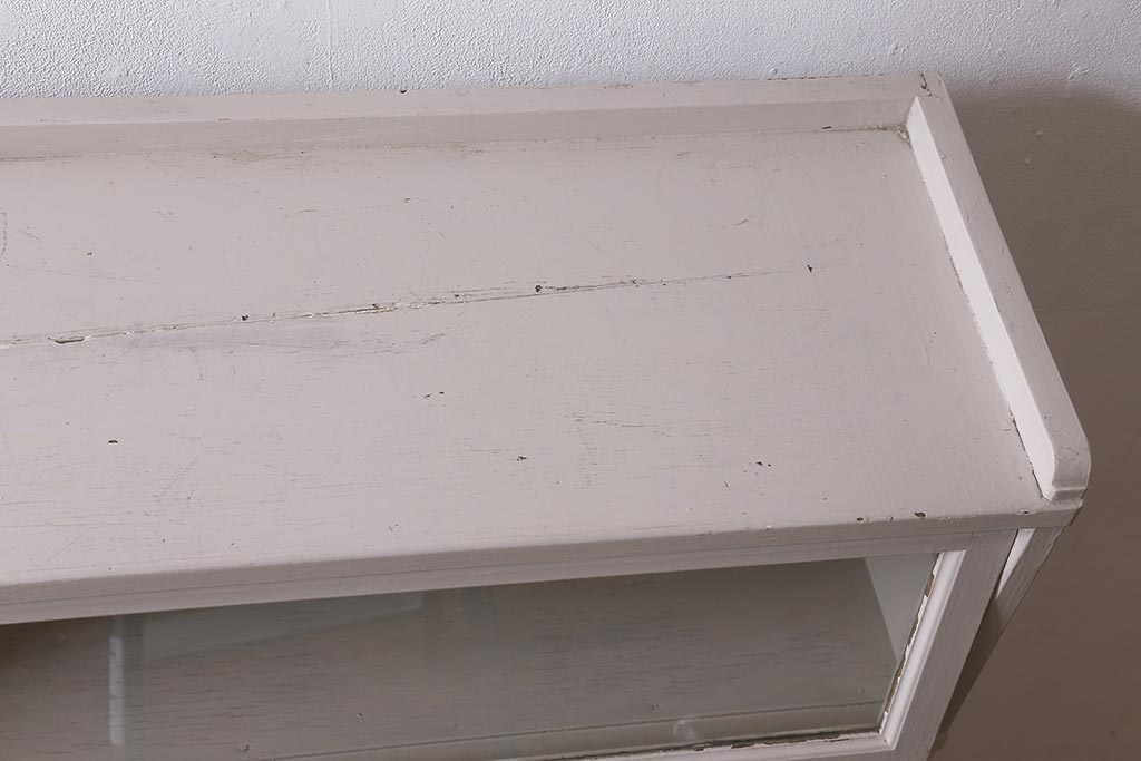 アンティーク家具　和製アンティーク　昭和初期　ペイントが可愛らしい雰囲気のブックケース(本箱、収納棚、戸棚)(R-039357)