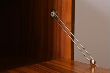 ヴィンテージ家具　北欧ビンテージ　G-PLAN(ジープラン)　Sierra(シエラ)　バイカラーがお洒落!存在感抜群のサイドボード(サイドキャビネット、収納棚、戸棚)(R-039358)