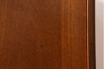 ヴィンテージ家具　北欧ビンテージ　G-PLAN(ジープラン)　Sierra(シエラ)　バイカラーがお洒落!存在感抜群のサイドボード(サイドキャビネット、収納棚、戸棚)(R-039358)