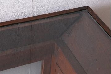 アンティーク家具　和製アンティーク　総ケヤキ材　特注品　上手物　丁寧な意匠が光る大型ガラスケース(ショーケース、陳列棚)(R-039365)