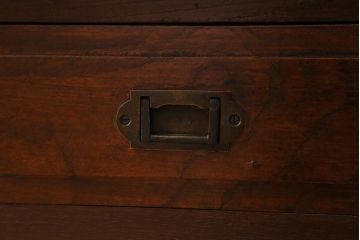 アンティーク家具　和製アンティーク　総ケヤキ材　特注品　上手物　丁寧な意匠が光る大型ガラスケース(ショーケース、陳列棚)(R-039365)