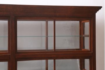 アンティーク家具　和製アンティーク　総ケヤキ材　特注品　上手物　丁寧な意匠が光る大型ガラスケース(ショーケース、陳列棚)(R-039365)