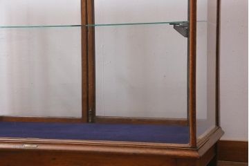 アンティーク家具　イギリスアンティーク　WITHY GROVE STORES　オーク材製　温かみのある木色がレトロなガラスケース(ショーケース、陳列棚)(R-039366)