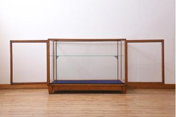 アンティーク家具　イギリスアンティーク　WITHY GROVE STORES　オーク材製　温かみのある木色がレトロなガラスケース(ショーケース、陳列棚)(R-039366)