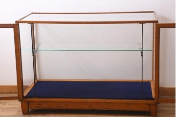 アンティーク家具　イギリスアンティーク　WITHY GROVE STORES　オーク材製　温かみのある木色がレトロなガラスケース(ショーケース、陳列棚)(R-039366)