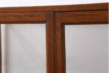 アンティーク家具　イギリスアンティーク　WITHY GROVE STORES　オーク材製　温かみのある木色がレトロなガラスケース(ショーケース、陳列棚)(R-039366)