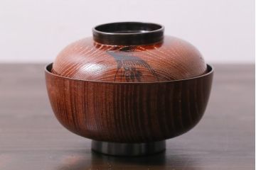 アンティーク雑貨　大正昭和初期　縁起の良い鶴が描かれた上品な木製碗8客セット(漆器、お椀、和食器)(R-039371)