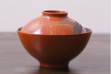 アンティーク雑貨　和製アンティーク　松蒔絵木製蓋付椀5客セット(お椀、漆器)(R-039373)