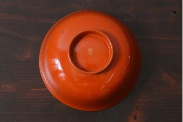 アンティーク雑貨　和製アンティーク　鶴・松　縁起の良い沈金蒔絵の木製椀5客セット(蓋付き椀、漆器、和食器)(R-039375)