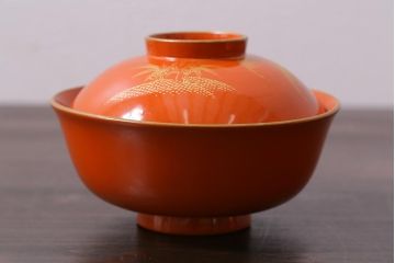アンティーク雑貨　和製アンティーク　鶴・松　縁起の良い沈金蒔絵の木製椀5客セット(蓋付き椀、漆器、和食器)(R-039375)