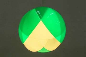 ビンテージ照明　和製ビンテージ　松下電工(ナショナル)　レトロなデザインが愛らしいプラスチックシェード照明(天井照明)(R-039385)