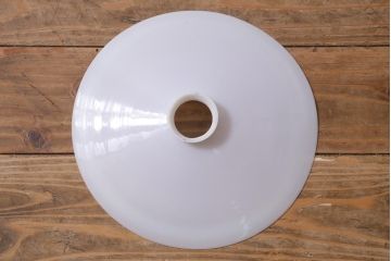 アンティーク照明　戦前　ノスタルジックな雰囲気の平笠シェード(吊り下げ照明、天井照明、ペンダントライト)(R-039388)