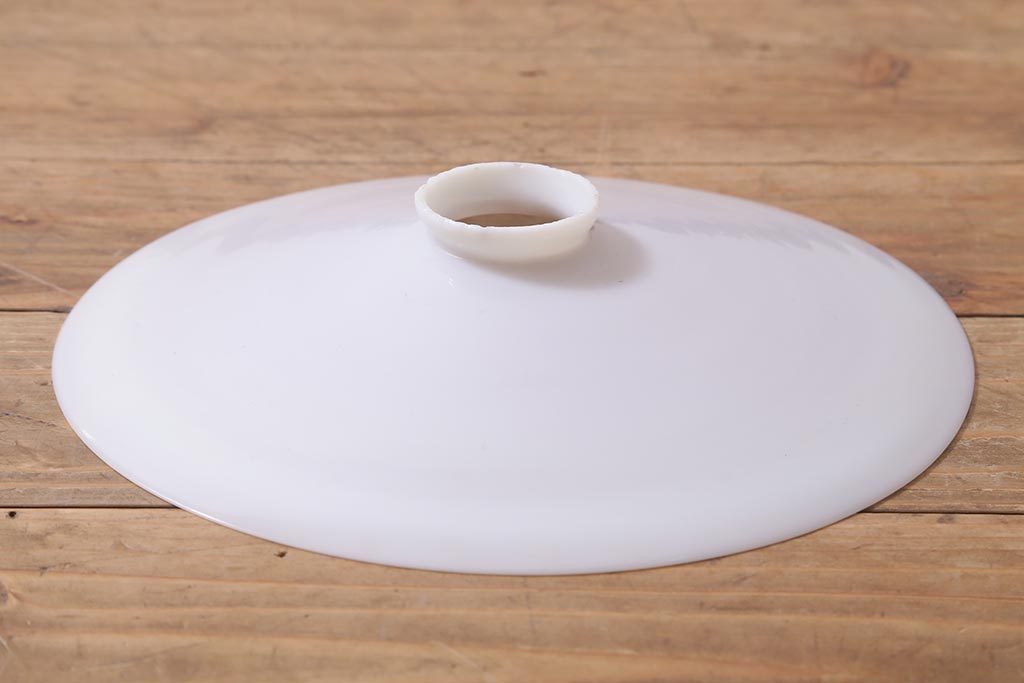 アンティーク照明　戦前　ノスタルジックな雰囲気の平笠シェード(吊り下げ照明、天井照明、ペンダントライト)(R-039388)