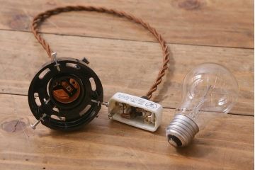 アンティーク照明　戦前　ノスタルジックな雰囲気の平笠シェード(吊り下げ照明、天井照明、ペンダントライト)(R-039388)