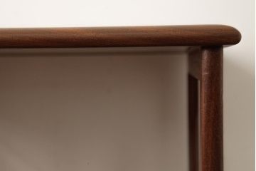 ヴィンテージ家具　イギリス・北欧ビンテージ　G-PLAN(ジープラン)　チーク材　タイルトップがお洒落なネストテーブル(サイドテーブル)(R-039390)