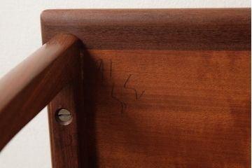 ヴィンテージ家具　イギリス・北欧ビンテージ　G-PLAN(ジープラン)　チーク材　タイルトップがお洒落なネストテーブル(サイドテーブル)(R-039390)