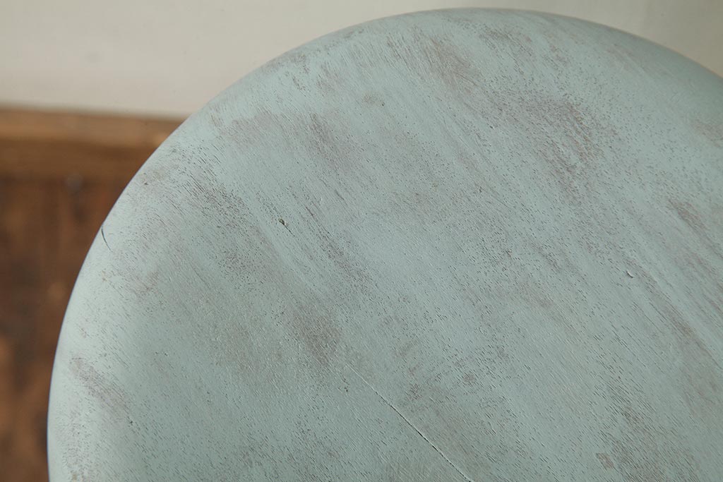 ペイント家具　和製アンティーク　昭和初期　淡いブルーの色合いがかわいらしいシャビーなスツール(花台)(R-039392)