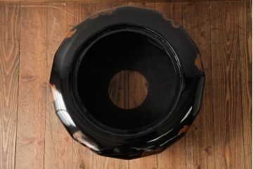 アンティーク雑貨　和製アンティーク　明治大正期　漆塗り　花唐草蒔絵火鉢(R-039394)