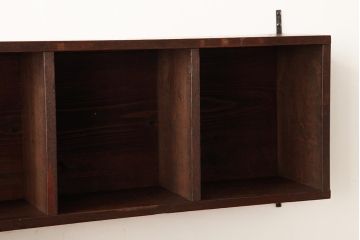 ラフジュ工房オリジナル　古材リメイク　杉材　レトロでシンプルなウォールシェルフ(壁掛け棚、吊り棚、ウォールラック)(R-039395)