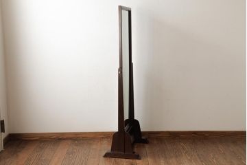 中古　松本民芸家具　シンプルなデザインが魅力的なD型姿見(ミラー、鏡)(定価約12万円)(R-039397)