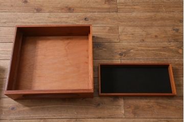 ヴィンテージ家具　北欧ビンテージ　チーク材　G-PLAN(ジープラン)　スタイリッシュなデザインが目を惹くドレッサー(化粧台)(R-039401)