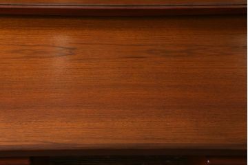 ヴィンテージ家具　北欧ビンテージ　チーク材　G-PLAN(ジープラン)　スタイリッシュなデザインが目を惹くドレッサー(化粧台)(R-039401)