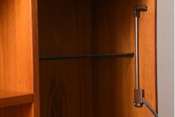 ヴィンテージ家具　イギリスビンテージ　G-PLAN(ジープラン)　Fresco(フレスコ)シリーズ　北欧スタイル家具らしいシンプルなウォールユニット(収納棚、キャビネット)(R-039402)