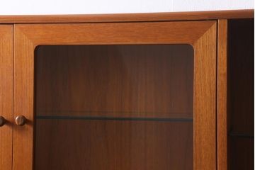 ヴィンテージ家具　イギリスビンテージ　G-PLAN(ジープラン)　Fresco(フレスコ)シリーズ　北欧スタイル家具らしいシンプルなウォールユニット(収納棚、キャビネット)(R-039402)