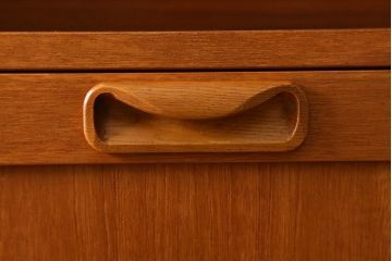 ヴィンテージ家具　イギリスビンテージ　G-PLAN(ジープラン)　Fresco(フレスコ)シリーズ　北欧スタイル家具らしいシンプルなウォールユニット(収納棚、キャビネット)(R-039402)