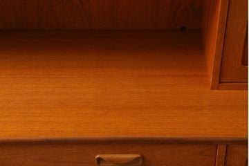 ヴィンテージ家具　イギリスビンテージ　G-PLAN(ジープラン)　Fresco(フレスコ)シリーズ　北欧スタイル家具らしいシンプルなウォールユニット(収納棚、キャビネット)(R-039402)