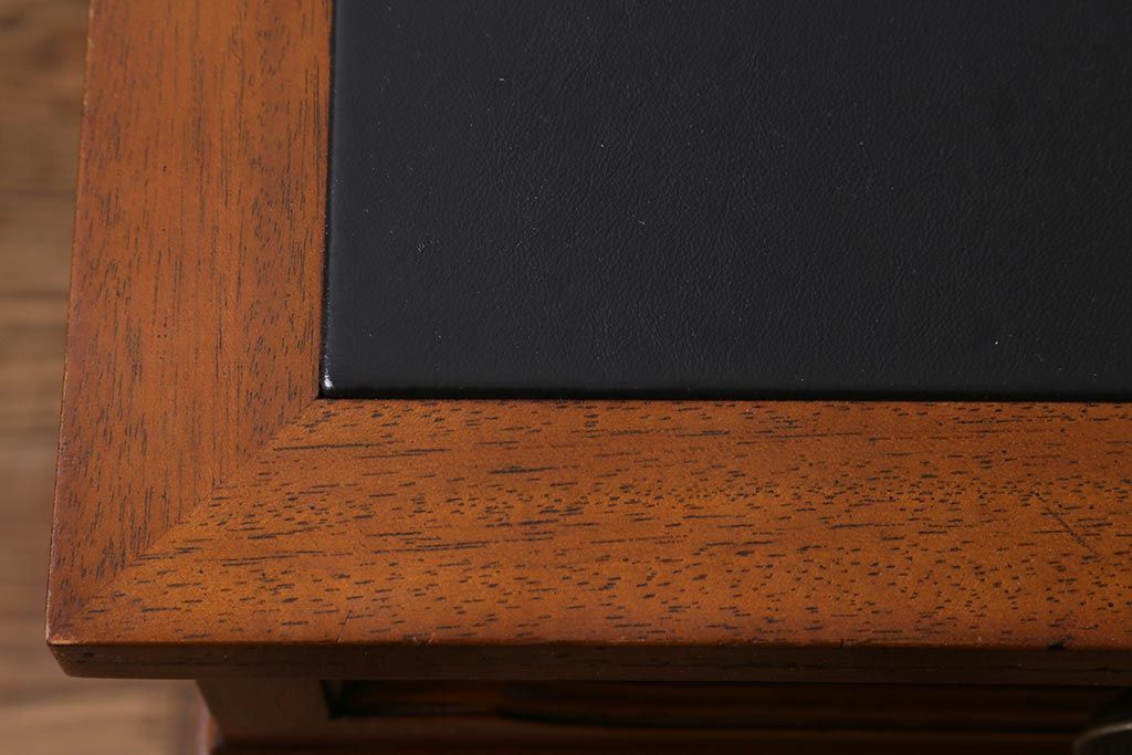 中古美品　DREXEL HERITAGE JAPAN(ドレクセルヘリテイジ・ジャパン)　Triune(トライユン)　デスク(机、在宅ワーク、在宅用)(定価約75万円)(R-039403)