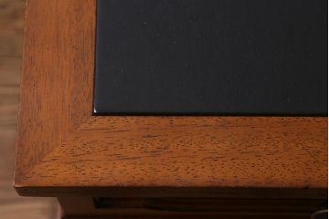 中古美品　DREXEL HERITAGE JAPAN(ドレクセルヘリテイジ・ジャパン)　Triune(トライユン)　デスク(机、在宅ワーク、在宅用)(定価約75万円)(R-039403)