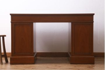 中古美品　DREXEL HERITAGE JAPAN(ドレクセルヘリテイジ・ジャパン)　Triune(トライユン)　デスク(机、在宅ワーク、在宅用)(定価約75万円)(R-039403)